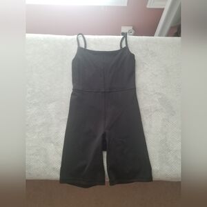 Aritzia Wilfred free 7" divinity romper